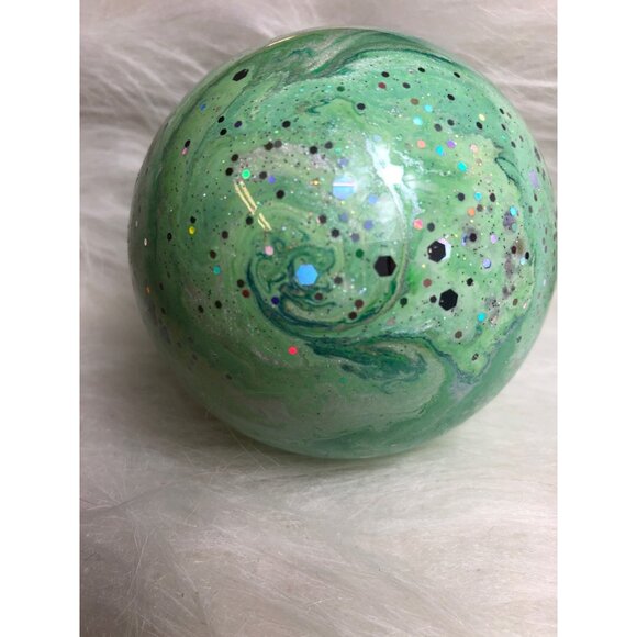 Christmas Ornament Handcrafted Bauble Green Glitter Swirl Globe - Picture 5 of 7